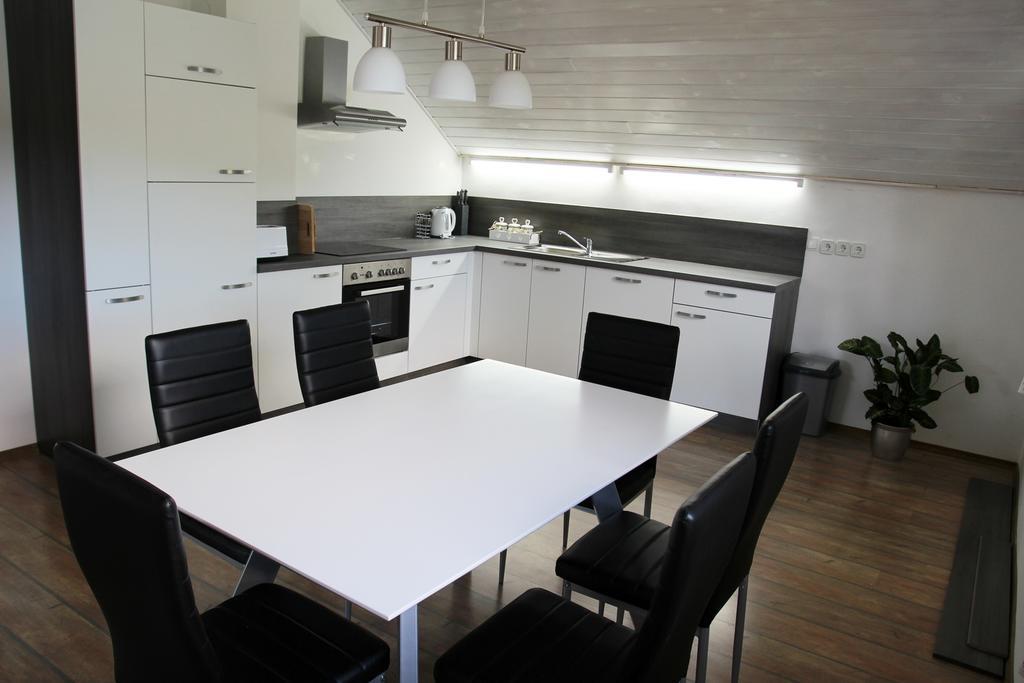 Lake House Apartment เมดโวเด ภายนอก รูปภาพ