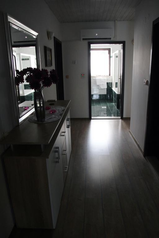 Lake House Apartment เมดโวเด ภายนอก รูปภาพ