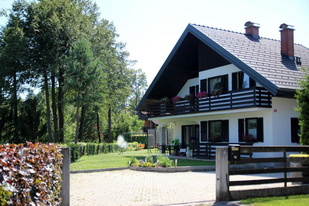 Lake House Apartment เมดโวเด ภายนอก รูปภาพ
